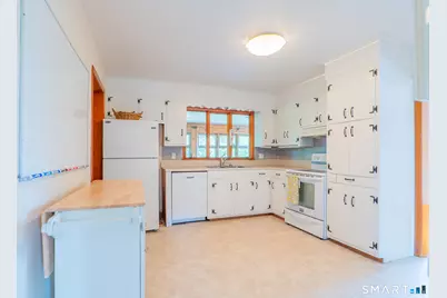 24 Karen Road, Danbury, CT 06811 - Photo 12