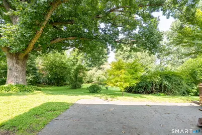 24 Karen Road, Danbury, CT 06811 - Photo 10