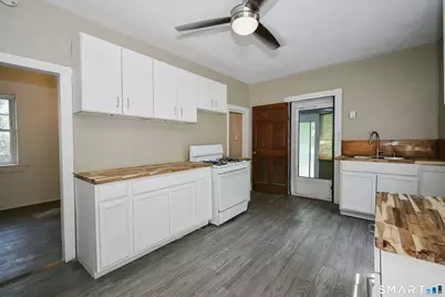286 Bloomfield Avenue, West Hartford, CT 06117 - Photo 10