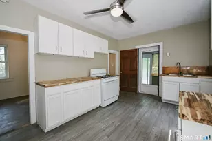 286 Bloomfield Ave, West Hartford, CT 06117 - Photo 10