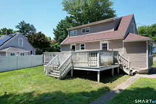 354 Edgewood Ave, Waterbury, CT 06706 - Photo 4