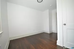 20 Mountain St, Hartford, CT 06106 - Photo 14