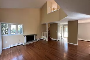 7 Staunton Ct, Farmington, CT 06032 - Photo 2