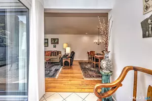 25 Charlton Hill Rd, Hamden, CT 06518 - Photo 6