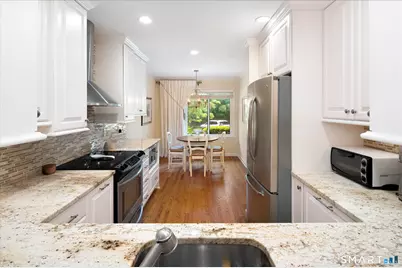 247 Hamilton Avenue #6, Stamford, CT 06902 - Photo 2