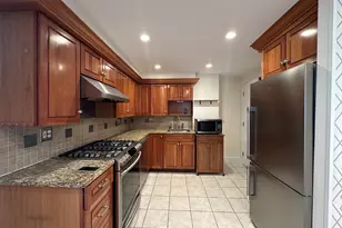 424 Rockwell Ave, Stratford, CT 06615 - Photo 28