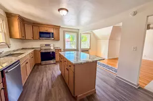 14 Pease Ave, Middletown, CT 06457 - Photo 4