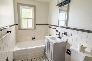14 Pease Ave, Middletown, CT 06457 - Photo 6