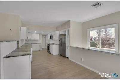 822 Slater Road, New Britain, CT 06053 - Photo 8