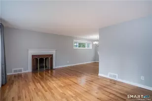 34 John Smith Dr, West Hartford, CT 06107 - Photo 6