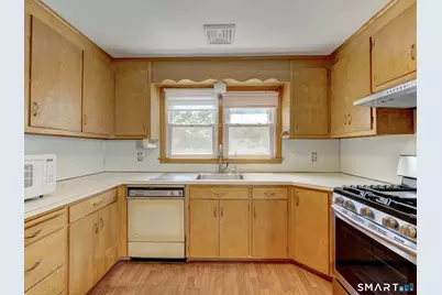 65 Barstow Drive, Wethersfield, CT 06109 - Photo 8