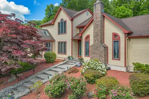 604 Brownstone Ridge, Meriden, CT 06451 - Photo 2