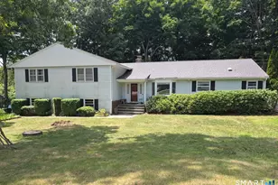 32 Arbor Rd, Stamford, CT 06903 - Photo 2