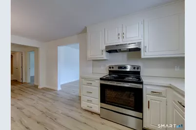 54 Oak Street #11, Middletown, CT 06457 - Photo 2
