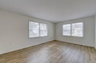 54 Oak St, Middletown, CT 06457 - Photo 12