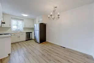 54 Oak St, Middletown, CT 06457 - Photo 8