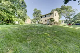 102 Ralph Rd, Manchester, CT 06042 - Photo 8