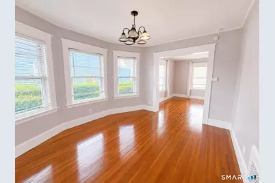 132 Clinton Street, Waterbury, CT 06710 - Photo 6