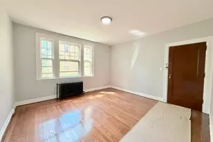 55 Marvel Rd, New Haven, CT 06515 - Photo 2