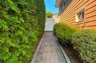 120 Pilgrim Dr, Greenwich, CT 06831 - Photo 4