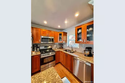 120 Pilgrim Drive, Greenwich, CT 06831 - Photo 22