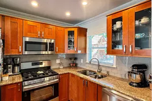 120 Pilgrim Dr, Greenwich, CT 06831 - Photo 22