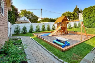 120 Pilgrim Dr, Greenwich, CT 06831 - Photo 30