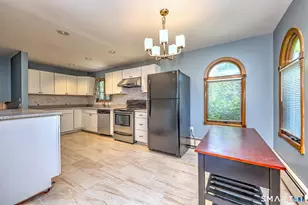 21 Mcdermott Cir, Hamden, CT 06518 - Photo 12