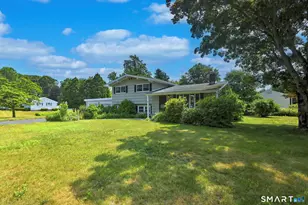 21 Mcdermott Cir, Hamden, CT 06518 - Photo 2