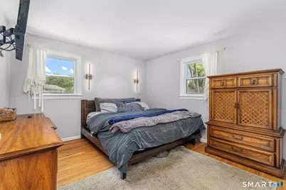 342 South Elm Street, Windsor Locks, CT 06096 - Photo 18