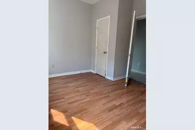 62-64 Bedford Street #3, Hartford, CT 06120 - Photo 4