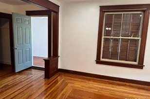 226 Broad St, Meriden, CT 06450 - Photo 2