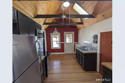 156 College Street #3, Middletown, CT 06457 - Photo 2