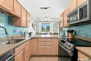 833 Popes Island Rd, Milford, CT 06461 - Photo 14