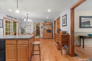 38 Pebble Brook Ct, Berlin, CT 06037 - Photo 4