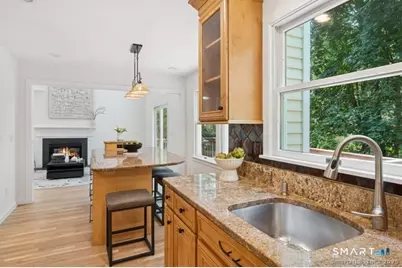 88 Edward Place, Stamford, CT 06905 - Photo 8