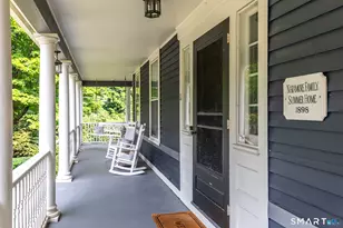 11 Pleasant St, Woodbury, CT 06798 - Photo 2