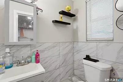 24 Park Terrace, Hartford, CT 06106 - Photo 18