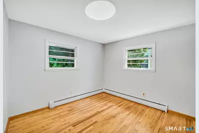 380 Farmington Avenue, Waterbury, CT 06710 - Photo 8
