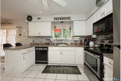 112 Leigh Drive, East Haven, CT 06512 - Photo 6