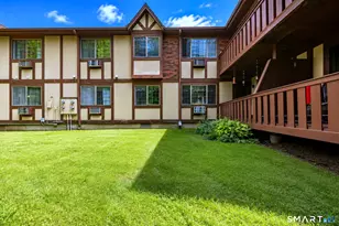 359 Foxwood Ln, Milford, CT 06461 - Photo 2