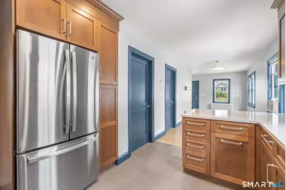 16 Saint Charles Avenue, Stamford, CT 06907 - Photo 12