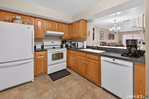 24 Manorwood Dr, Branford, CT 06405 - Photo 10