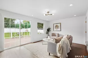 81 Elm St, Simsbury, CT 06081 - Photo 8