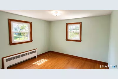 35 Lorraine Road, Wethersfield, CT 06109 - Photo 4