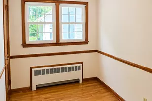 35 Lorraine Rd, Wethersfield, CT 06109 - Photo 6