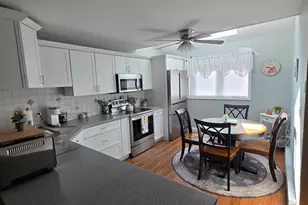 101 W Main St, East Lyme, CT 06357 - Photo 12