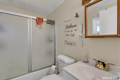 644-646 Maple Street, Bridgeport, CT 06608 - Photo 18