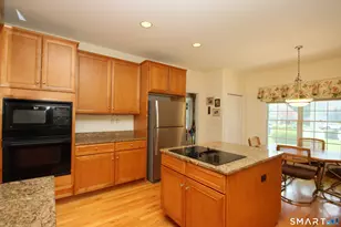 6 Carriage House Ln, Brookfield, CT 06804 - Photo 12