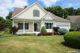 6 Carriage House Ln, Brookfield, CT 06804 - Photo 2